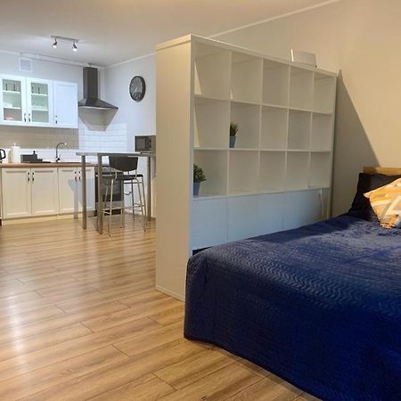 Апартаменты Apartament Matia Studio Еленя-Гура Экстерьер фото